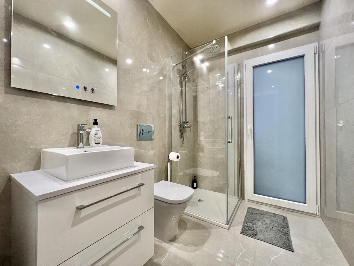 Cozy San Cristobal Apartment In Heart Of Alicante Exterior photo