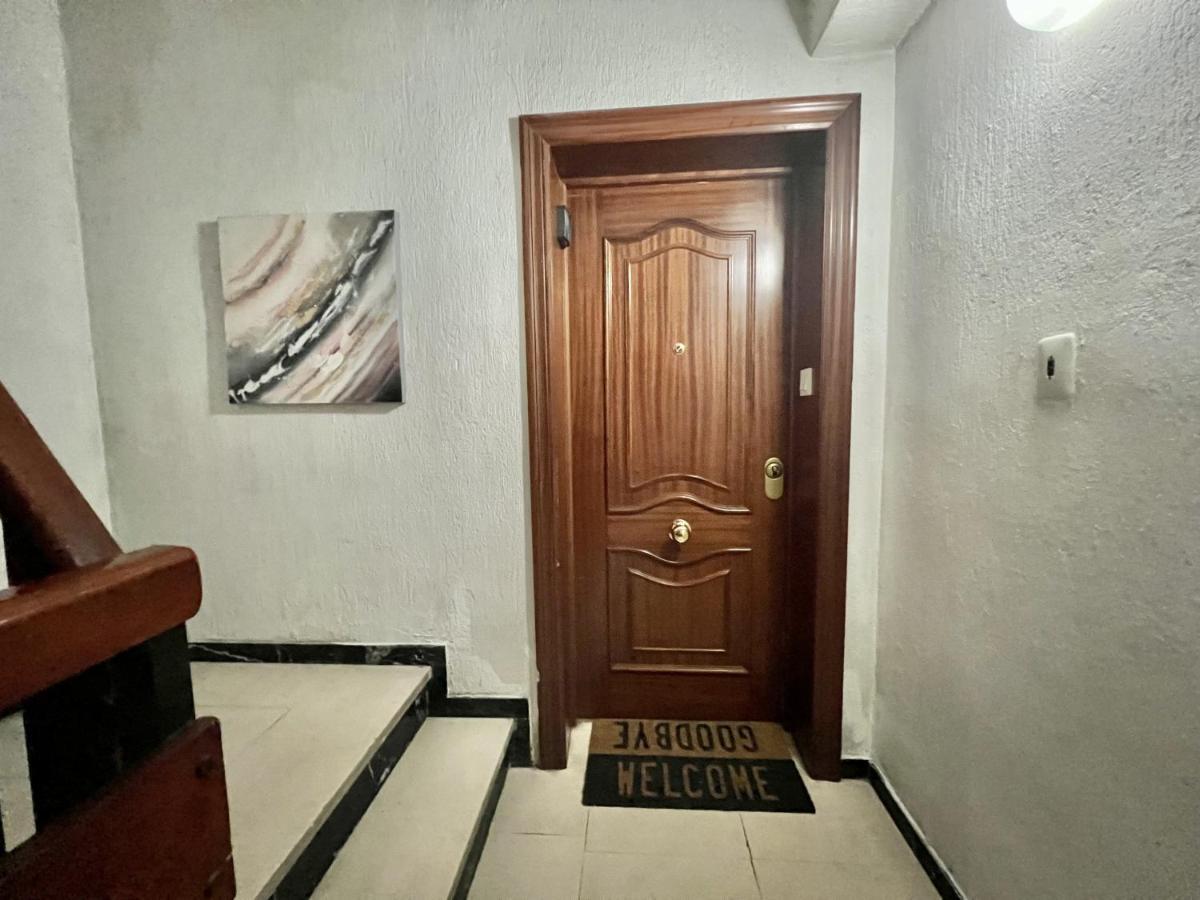 Cozy San Cristobal Apartment In Heart Of Alicante Exterior photo